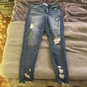 Cute Parker Jeans with Holes